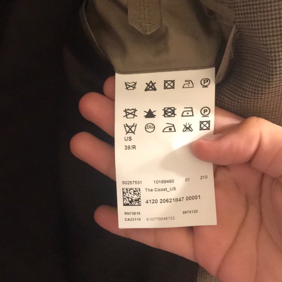 Hugo Boss Suit - Picture 3 of 4